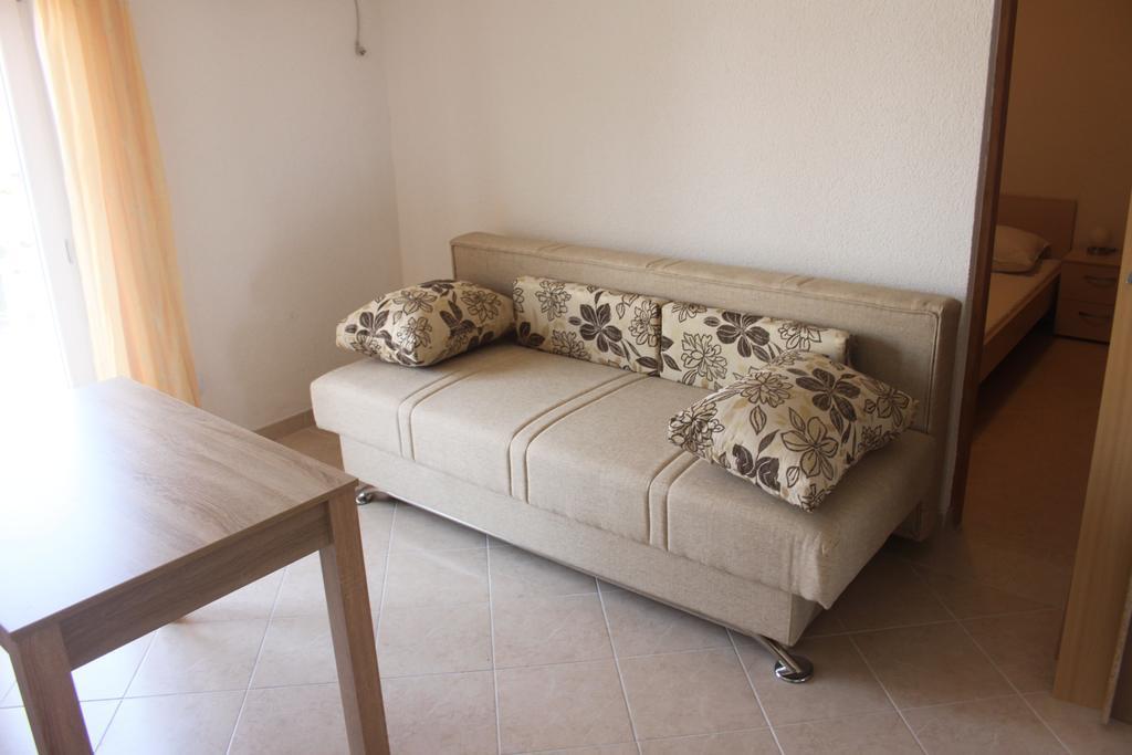 Apartments Miletic J-I Vodice Kamer foto